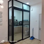 HANGING SLIDING DOOR