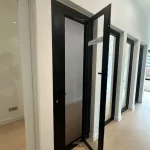 SWING DOOR